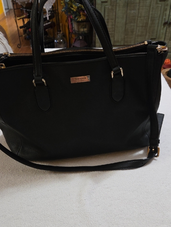 kate spade Handbags - KATE SPADE TOTE PURSE